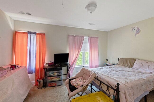 Photo - 132 St Andrews St