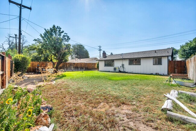 Photo - 785 Casazza Dr