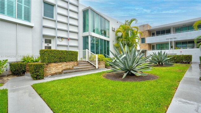 Photo - 10178 Collins Ave Unit 107