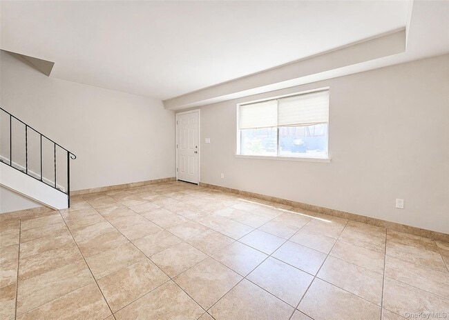 Photo - 136 Hill Crescent