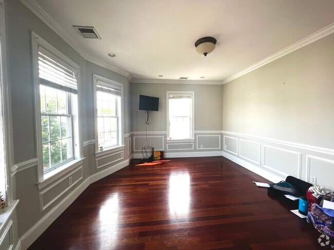 Building Photo - 613 Dorchester Ave Unit 3 Rental