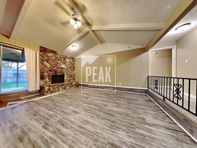 Photo - $2000! Large 4 Bed 2 Bath in ARLINGTON! COMING SOON will not stay long!