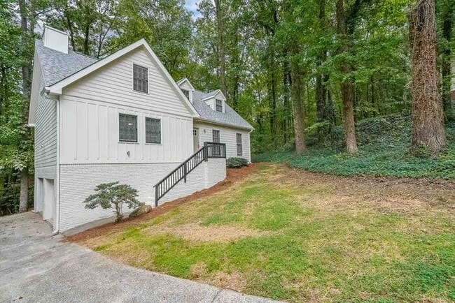 Photo - 317 E Claiborne Ct