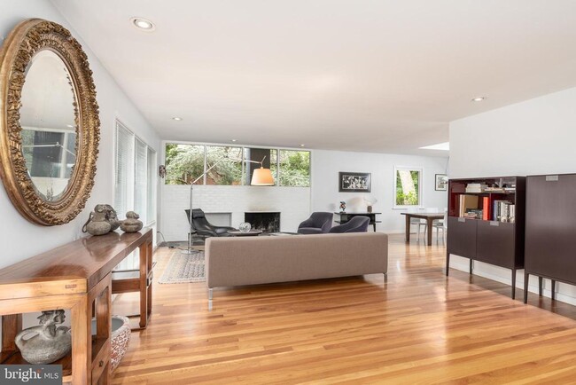 Photo - 3122 Brooklawn Terrace