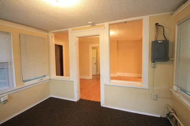 Photo - 1415 Van Buren Ave Unidad #2