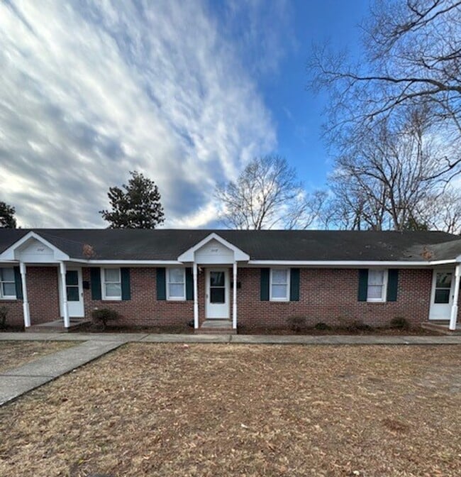 Building Photo - 310 Park Ave Unit 310 B Park Avenue