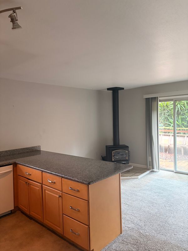 Photo - 407 Maple St