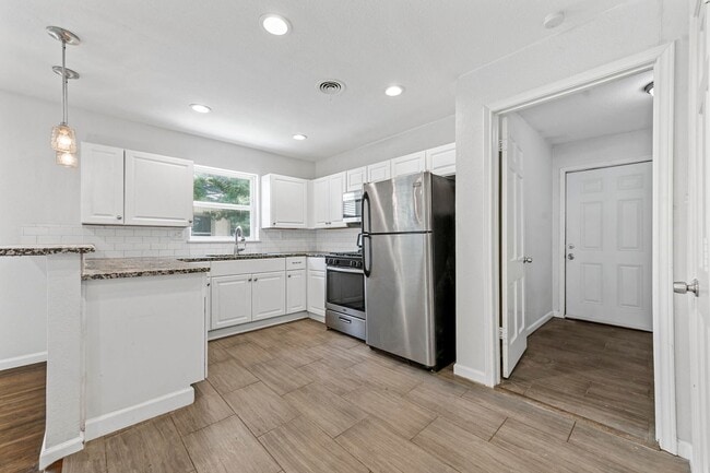 Photo - Single Family Home in 76109