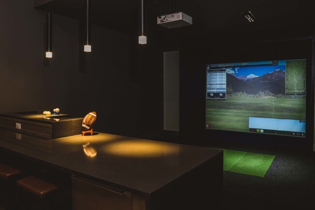 Golf simulator