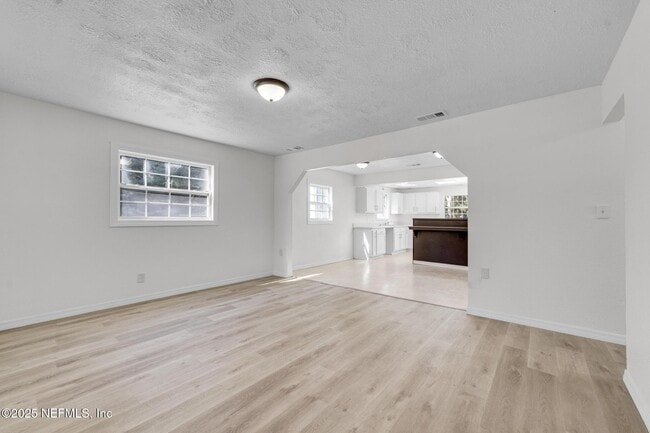 Photo - 2811 Myrtis Rd