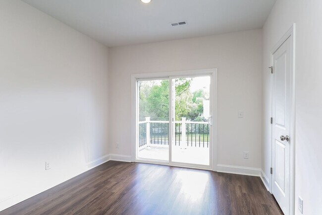 Photo - Beautiful 3BR 3.5BA Townhome w/ Full Appliance Kitchen • Garage Parking in West End