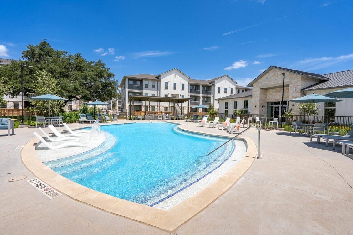 2201 Texas 195, B2 - 2201 Texas 195, B2 Unit B2