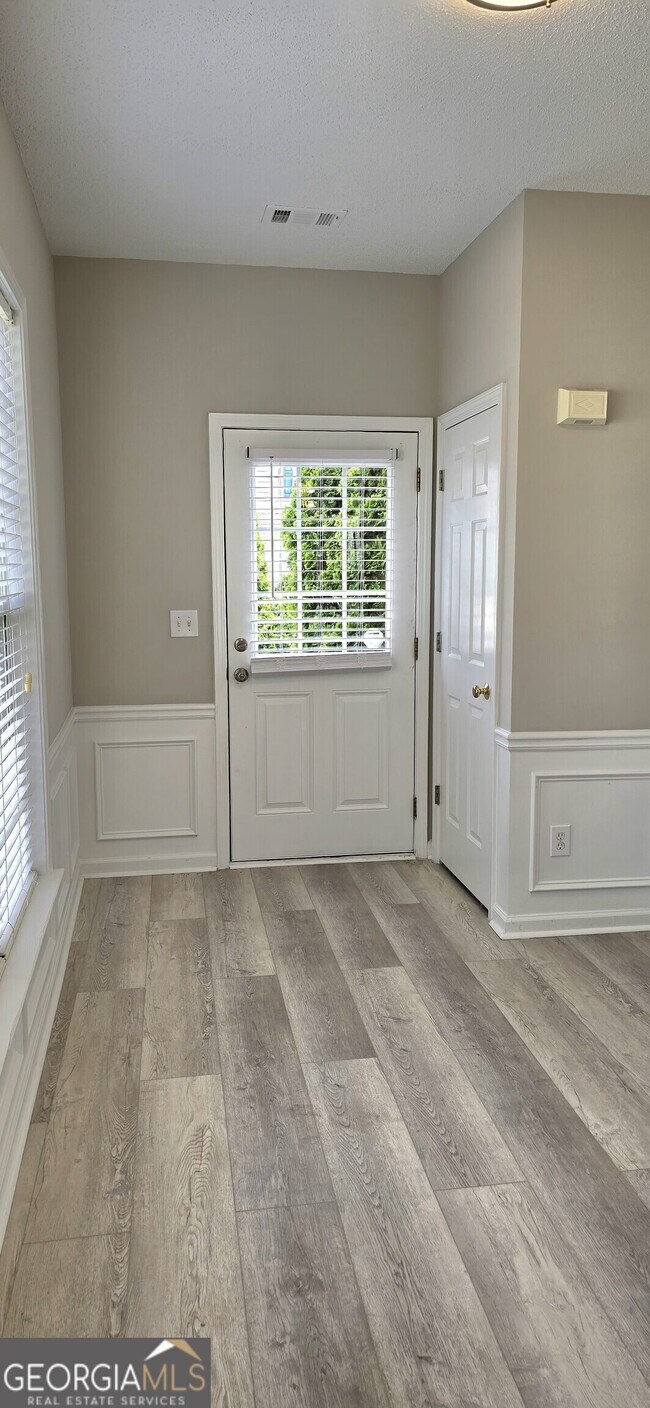 Photo - 3611 Gainesway Ct NW