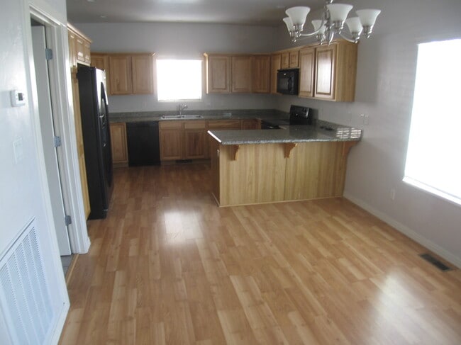 Photo - 3121 Dublin Way