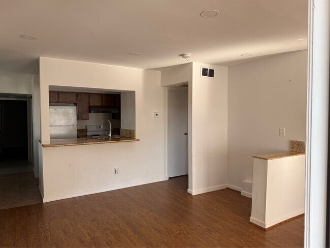 Photo - 6601 Sands Point Dr Unit False