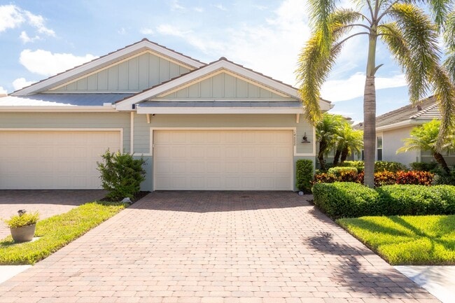 Photo - 14888 Edgewater Cir