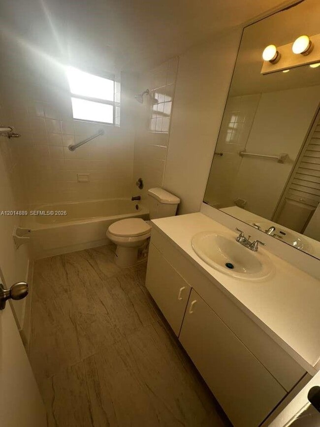 Photo - 2903 NE 163rd St Unit 506
