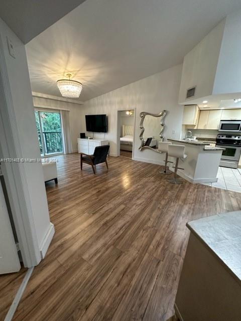 Building Photo - 2119 SE 10th Ave Unit 917 Rental