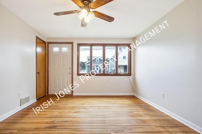 17 Houston St