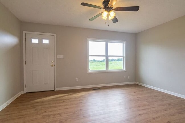 Photo - 2927 Greensboro Hwy