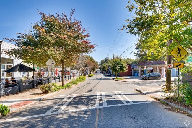 Building Photo - 1625 McLendon Ave NE Rental