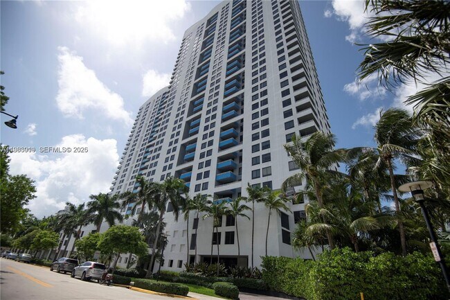 Photo - 1330 West Ave Unidad 803