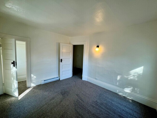Photo - 5008 N Nelson St Unit #C