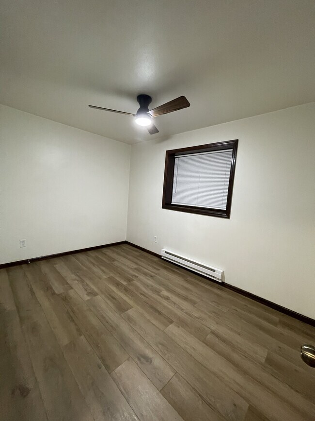2241 Luann Ln