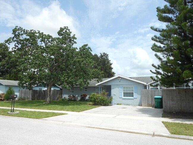 Photo - 4 Bedroom POOL Home in Largo