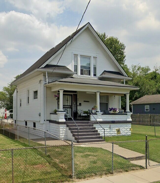 Photo - 635 S 39th St