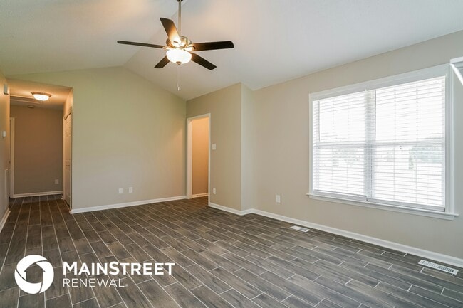 Photo - 110 Impressive Ln