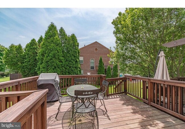 Photo - 106 Fir Dr
