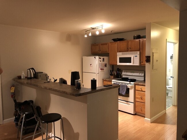 Kitchen - 340 Hildred Dr Unit 340 Hildred Dr.