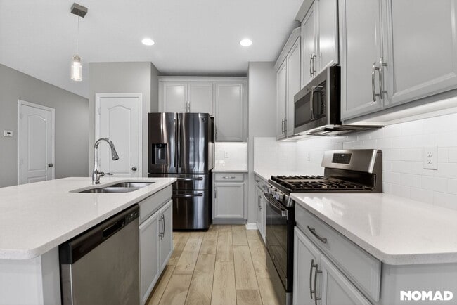 Photo - 242 Evertree Loop