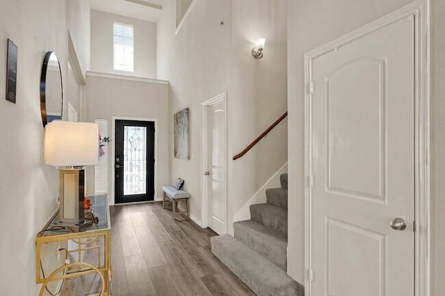 25806 Palmdale Estate Dr