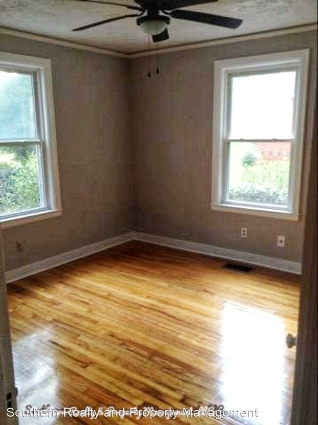 Photo - 3 br, 2 bath House - 2336 Yancey Avenue