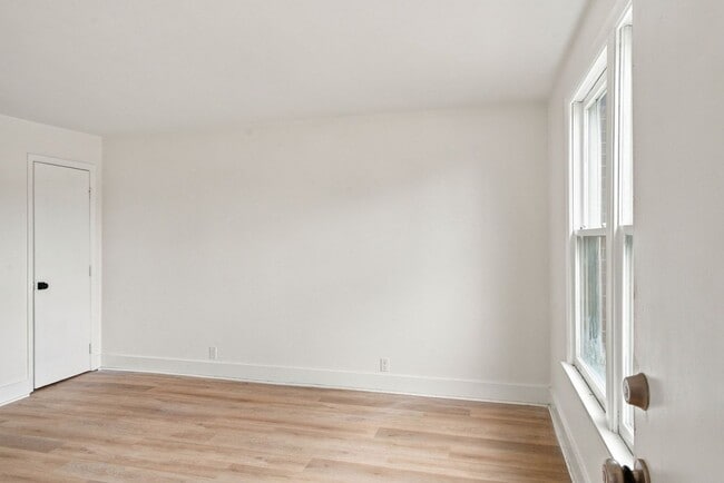 102 Susan Dr