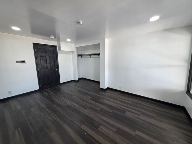 Photo - Fully Updated 2 bedroom 1 bathroom home for rent!