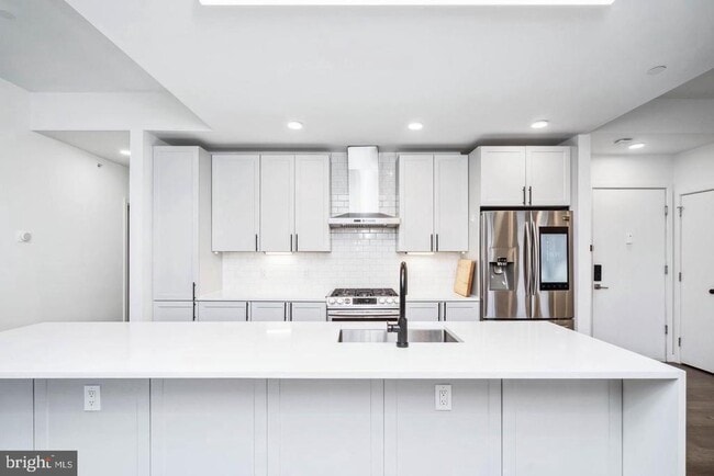 Photo - 1501 N 31st St Unidad PH1