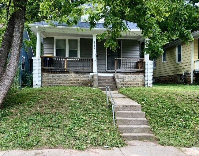 2 Bedroom South KC Home For Rent - 2 Bedroom South KC Home For Rent