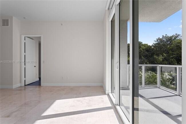 Photo - 15051 Royal Oaks Ln Unit 101