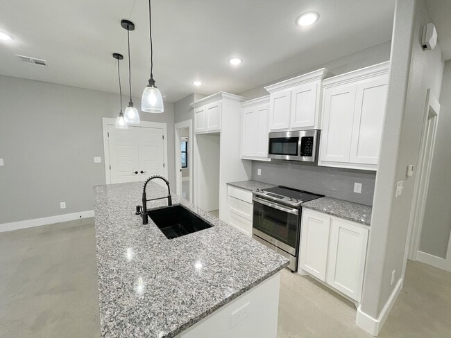 Photo - 122 Harrison St