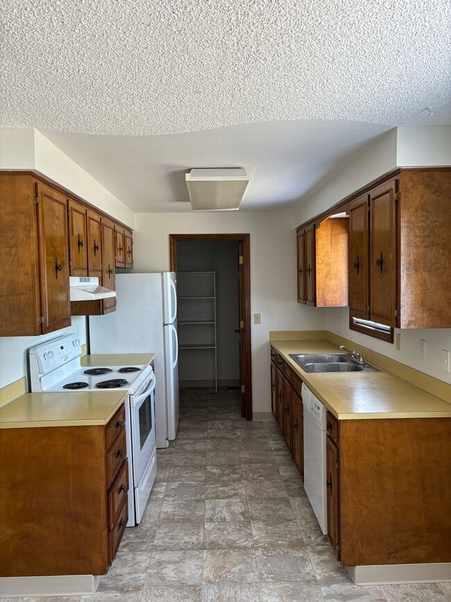 Photo - Three Bedroom House on a Cul-de-sac, Close...
