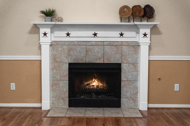 Building Photo - 19918 Cypresswood Lake Dr