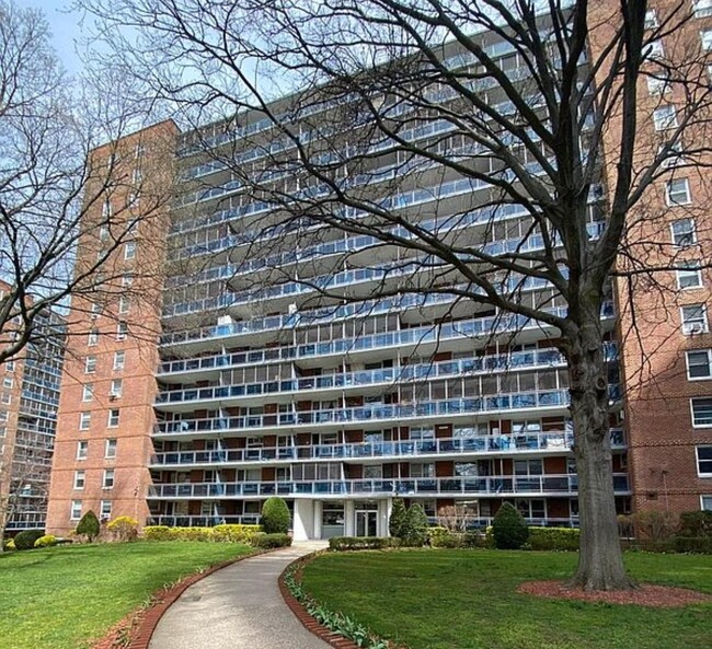 Photo - 98-5-98-63 63rd Rd Apartamento Unidad 5J