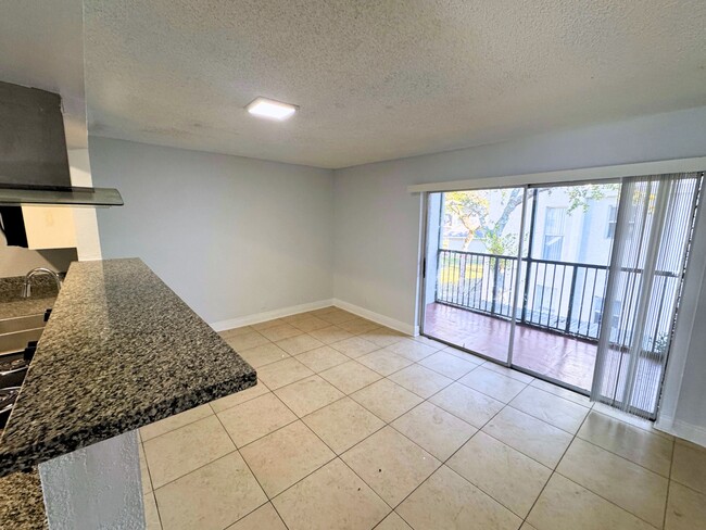 Photo - 4501 Treehouse Ln