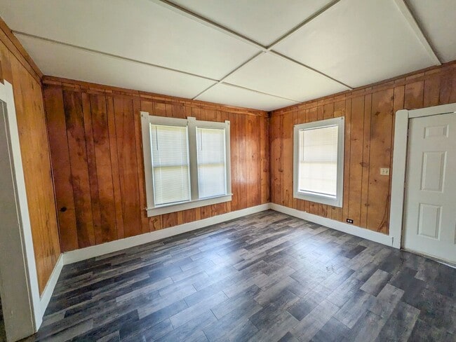 Photo - 1105 Ewing St