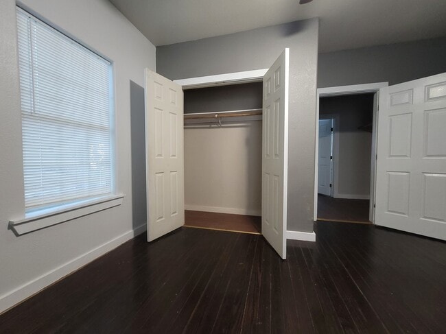 Photo - 1812 Avenue I