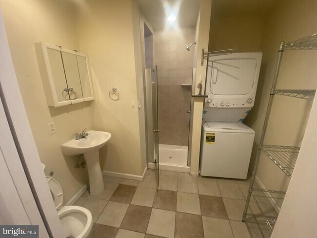 Photo - 2428 S Broad St