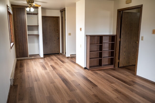 Photo - Freedom Ring Apartments